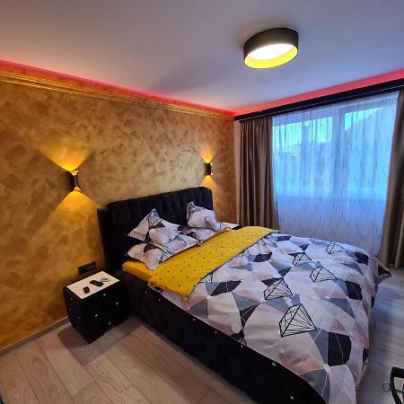 Diamonds House 2 Apartment Lupeni  Ngoại thất bức ảnh