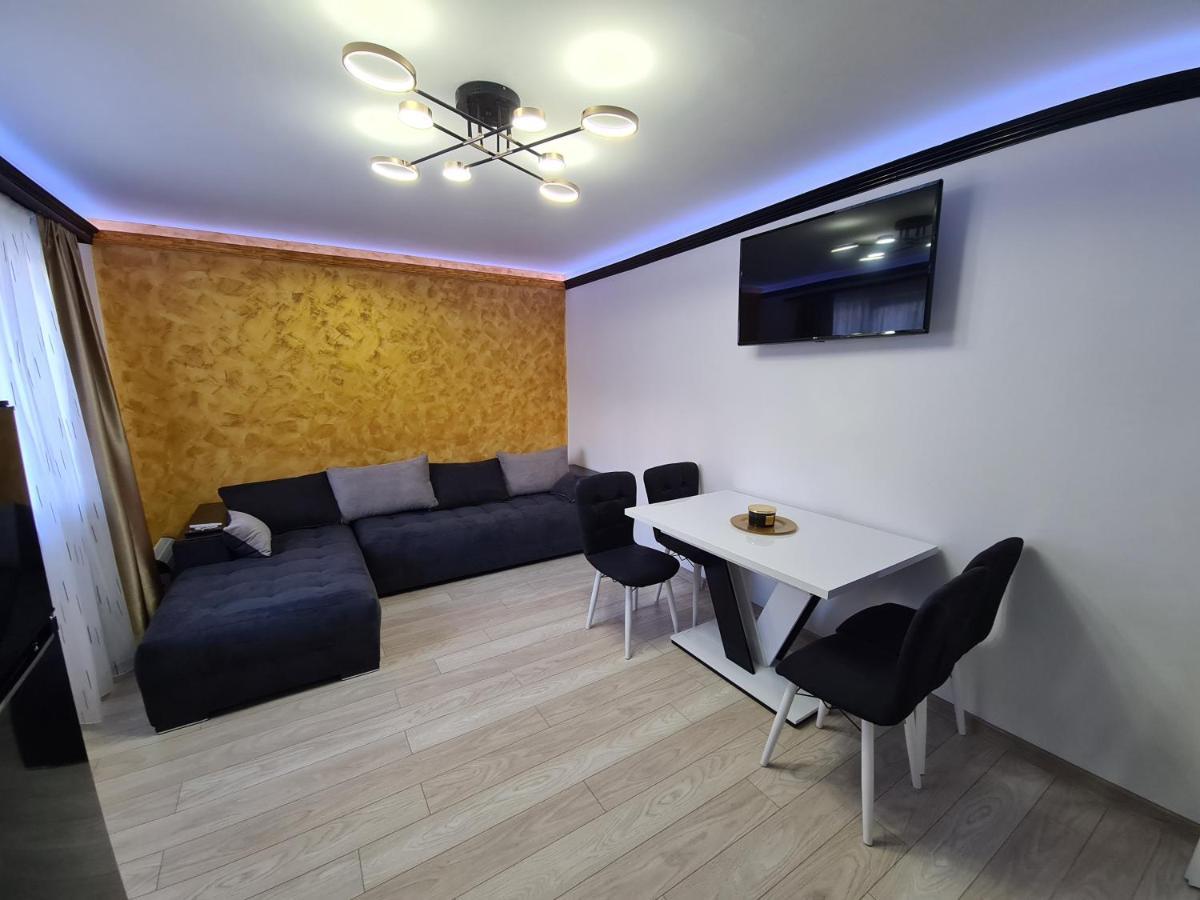 Diamonds House 2 Apartment Lupeni  Ngoại thất bức ảnh