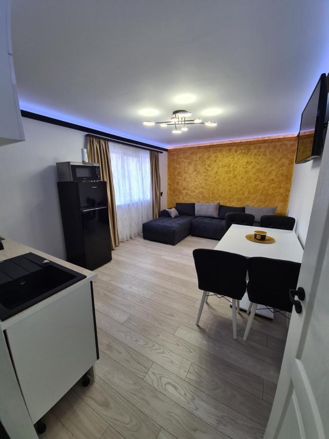 Diamonds House 2 Apartment Lupeni  Ngoại thất bức ảnh