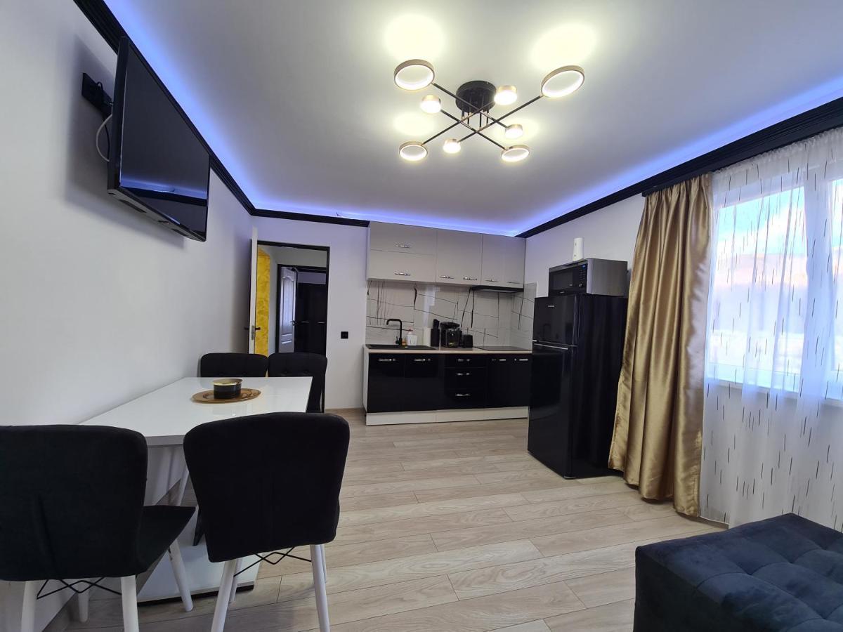 Diamonds House 2 Apartment Lupeni  Ngoại thất bức ảnh